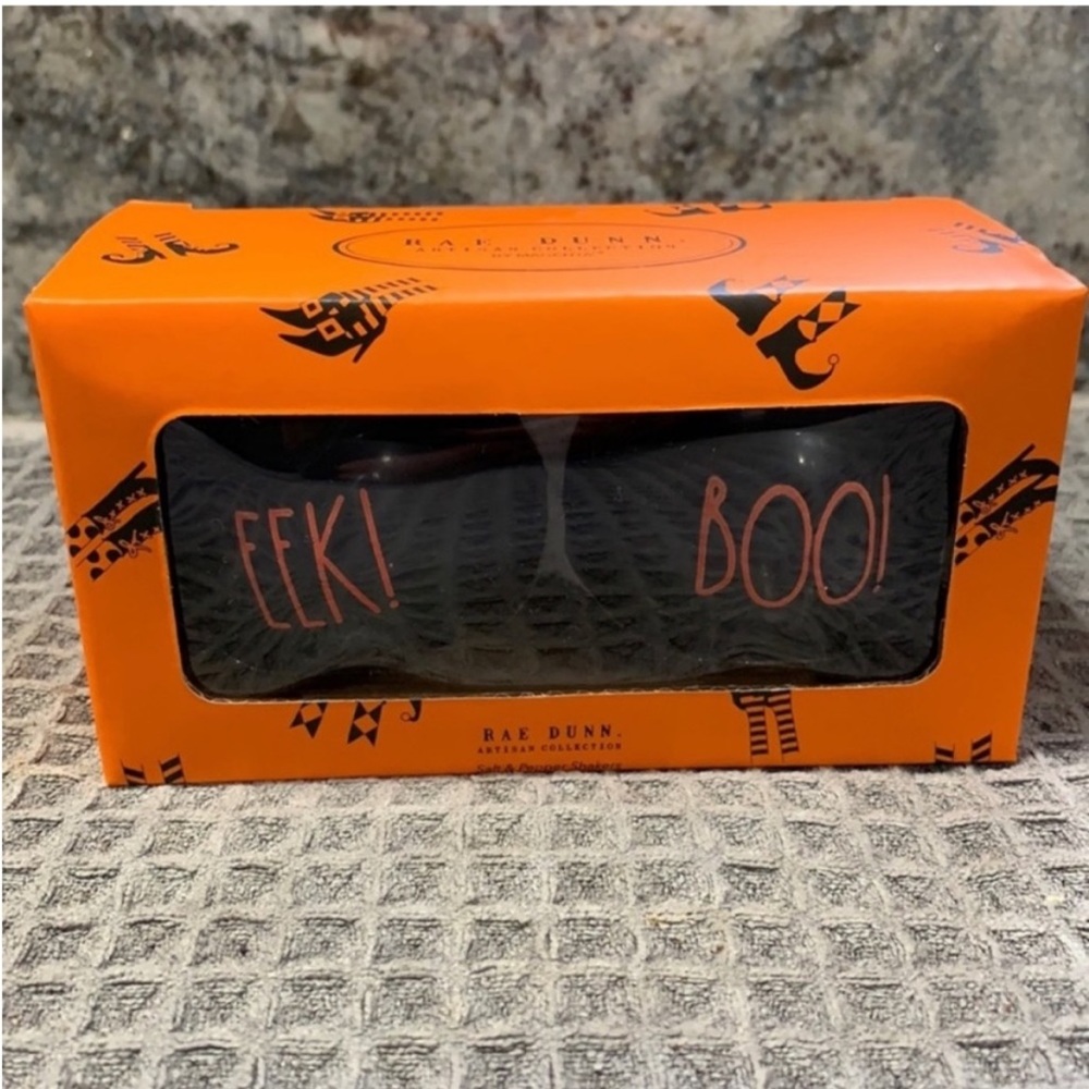 NIB Rae Dunn Halloween Cauldron Salt & Pepper Shakers – “EEK!” & “BOO!” (2.3 oz)